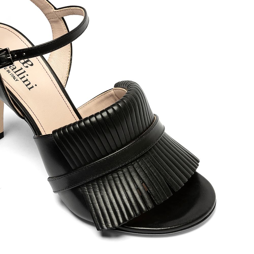 nekkar_nero_4 Nekkar, sandali donna in pelle di vitello nero con tacco 9 cm - Cavallini