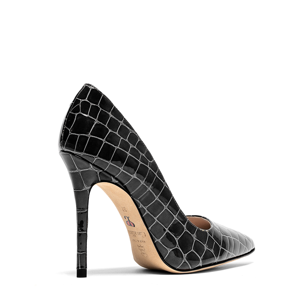 Gitana-cocco-nero_3 Decollete donna in pelle nera effetto cocco con tacco 10 cm, posizionata su sfondo bianco - Cavallini